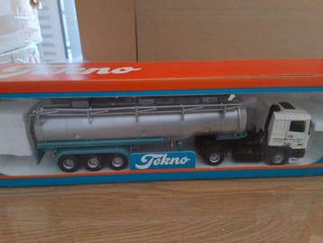 Tekno 1:50 - Model vrachtwagen - DAF 95 tankoplegger - in, Nieuw