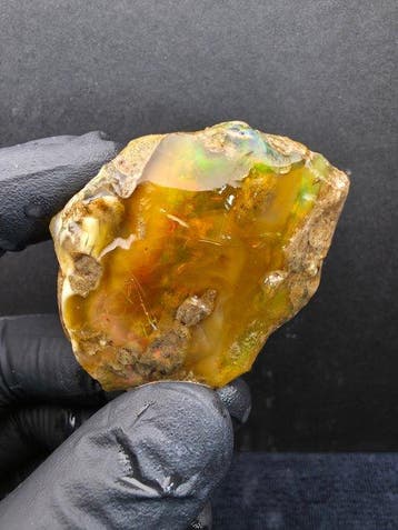 215cts Crystal Opal Specimen Ruw- 43 g