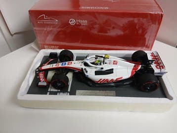Minichamps 1:18 - Model raceauto, Nieuw
