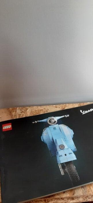Lego Set - 10298 - Icons - Vespa 125, Nieuw
