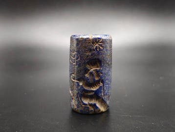 Oud Nabije-Oosterse Lapis lazuli cilinderzegel - Hoogte:, Verzamelen