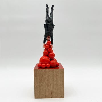 Coco de Paris - Upside down on orange balls