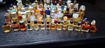 Bouteille de parfum (70) - Plusieurs grandes marques - Verre
