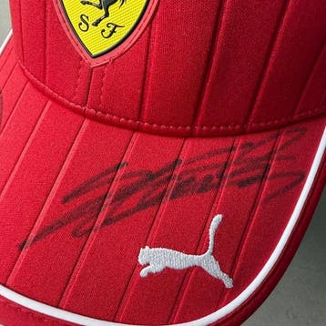 Ferrari - Produit officiel - Signé - Lewis Hamilton &