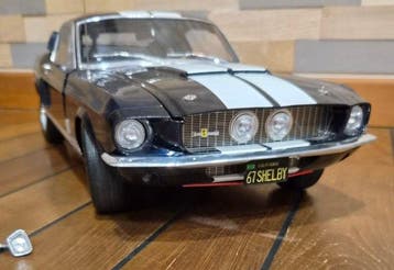 Altaya 1:8 - Voiture miniature - FORD MUSTANG GT500