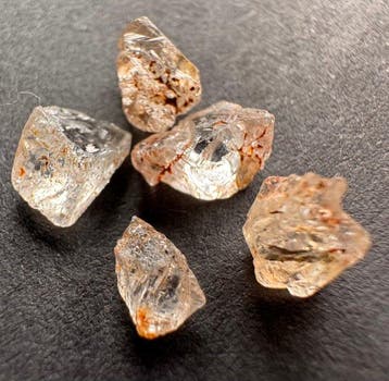 Phenakit Kristal - Hoogte: 10 mm - Breedte: 5 mm- 0.97 g -, Verzamelen, Mineralen en Fossielen