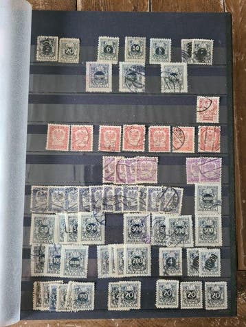 Pologne 1918/1990 - Des timbres polonais dans un album épais