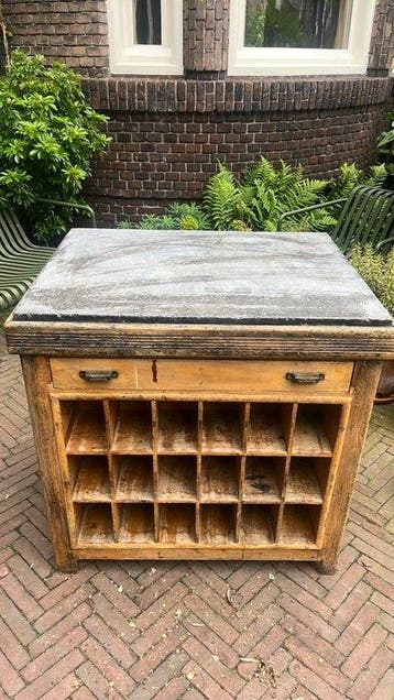 Armoire - Bois, Granit - Croon - imprimerie zetbok - Armoire, Antiquités & Art