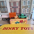Dinky Toys 1:76 - Voiture miniature - Landrover met Paarden