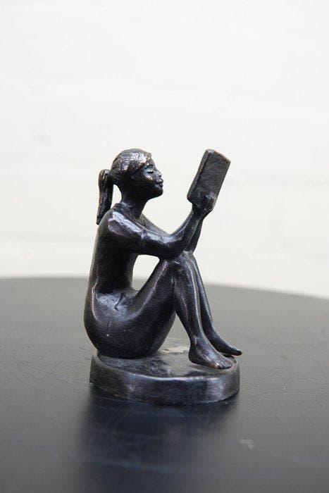 Corry ammerlaan - Corry Ammerlaan - sculptuur, meisje met, Antiek en Kunst, Curiosa en Brocante
