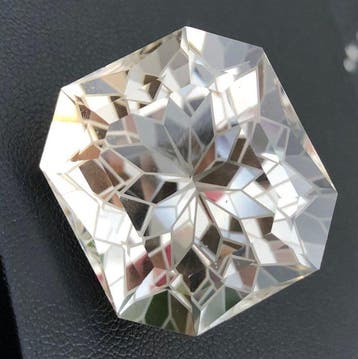 Sans prix de réserve - 1 pcs Brun, Gris Quartz - 71.52 ct -