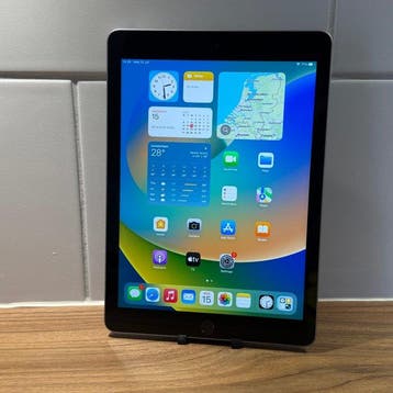 Apple iPad (5th Generation) 128GB Wifi - Mobiele telefoon