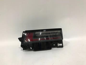 Range Rover Evoque II Lift 23 - rechter binnen achterlicht R, Verzenden, Gebruikt