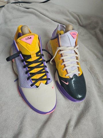 Nike - LeBron XIX Low - Sneakers - Maat: EU 46, Nieuw