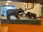 sculptuur, Beer met haar jong - 8 cm - Brons, Marmer