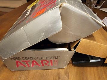 Atari - 2600 - Atari 2600 - Spelcomputer - In originele, Nieuw
