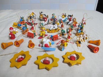 Kerstdecoratie (39) - Vintage houten kerstboomhangers 1980, Nieuw