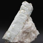 Enorme blauwe beril uit de Alpen met muscoviet, Italië, Verzamelen