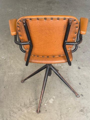 P.Alteri - Fauteuil - Metaal, Synthetisch leder - draaistoel, Antiek en Kunst