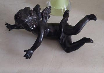 Figure - Vliegende putto / engel - 20 cm - 1 kg - Bronze, Antiek en Kunst