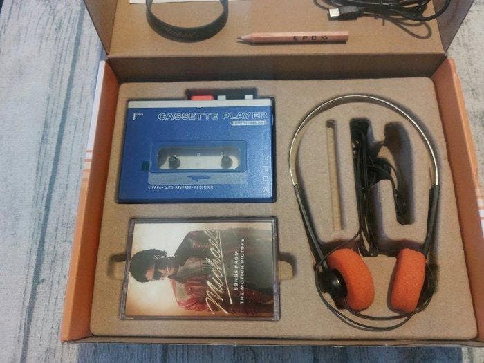 Epok Cassette Player Retrò - Con Musicassetta e Braccialetto, Audio, Tv en Foto, Radio's