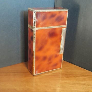 Millionaire - Sans prix de réserve - Briquet - Laque, Plaqué