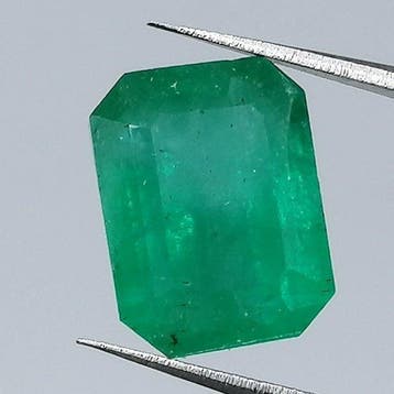 1 pcs Émeraude - 1.35 ct - Instituto Gemólogico Español, Nieuw