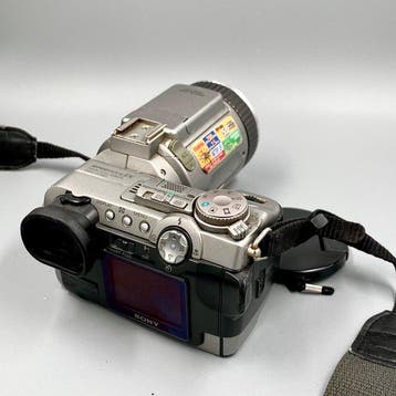 Sony DSC-F707 Digitale camera