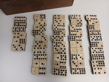 Jeu de société - antiek dominospel(dubbel negen reeks) been-