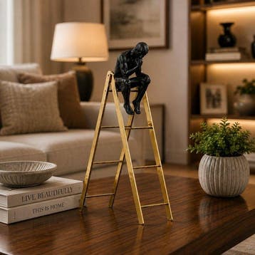 Beeld, Golden Ladder Thinker Sculpture – Contemporary