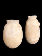 Oude Egypte, late periode Albast paar vaten, 5 en 5,5 cm, Collections