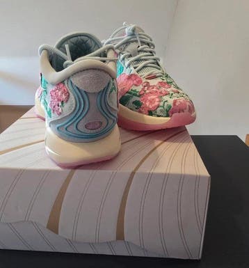 Nike - Nike Lebron XXI PRM Abalone (Grandma’s Couch/Pearl