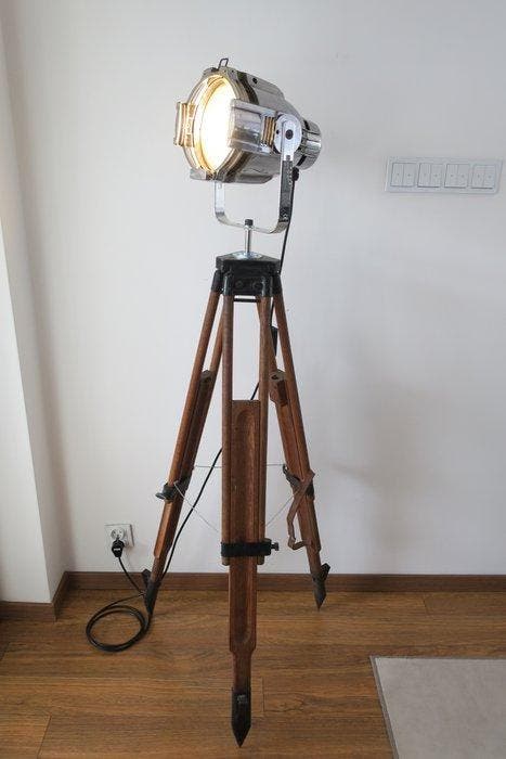 Theater Lamp - Staande lamp - Aluminium, Staal, Hout, Antiquités & Art, Antiquités | Éclairage