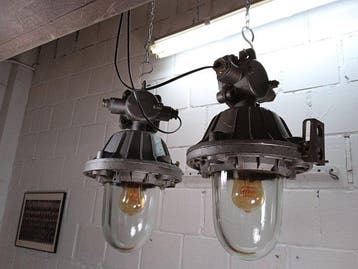 Polam Wilkasy - Plafondlamp (2) - OMP 200 - Aluminium,, Antiek en Kunst