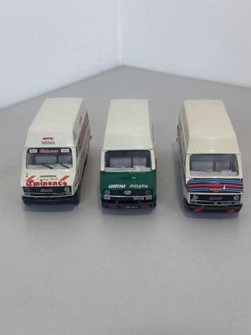 Old-Cars, Corgi - Model bestelwagen (8) - Fiat Iveco furgone, Hobby & Loisirs créatifs