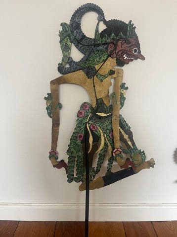 Set van 3 Handgesneden Javanse Wayang Kulit Poppen - Leder -, Antiek en Kunst