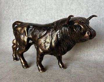 Spaarpot - Gietijzer - Stier 27.5 cm / 2.2 kg