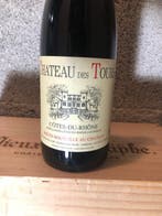2017 E. Reynaud, Chateau des Tours - Rhône - 3 Flessen (0.75, Nieuw