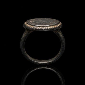 Middeleeuwen, kruisvaardersperiode Bronzen ring met Ster van