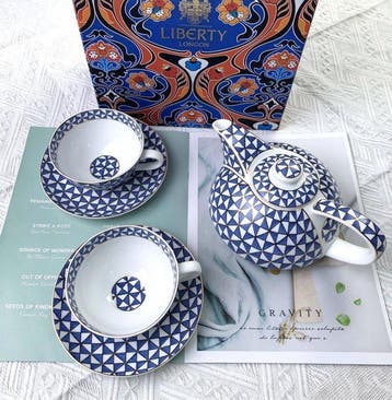 Liberty London - Service à thé (5) - Bone China Tea Set -