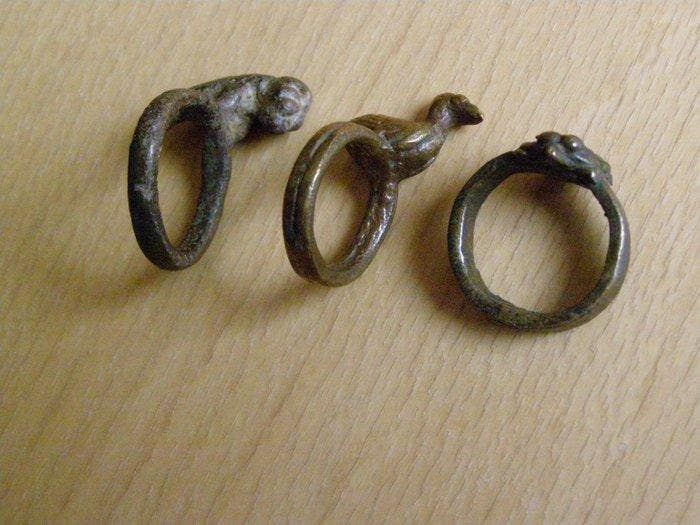 Ring - Dogon - Mali - DRIE RINGEN MET DIEREN (Zonder, Antiek en Kunst, Kunst | Niet-Westerse kunst