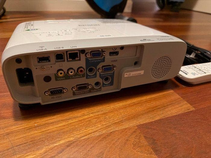 Epson EB-X39 Projector, Collections, Appareils photo & Matériel cinématographique