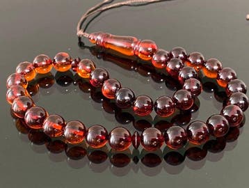 Kersenkleur Cognac Baltisch amber Islamitische, Collections