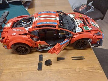 Lego Set - 42125 - Technic - Ferrari 488 GTE AF Corse