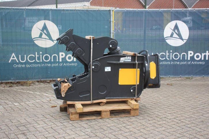 Veiling: Betonvergruizer Mustang RH16 2022 Nieuw, Articles professionnels, Machines & Construction | Autre, Enlèvement