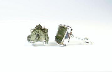 2 Moldaviet oorstuds / ruw / nieuw 925 sterlingzilver - 2.34
