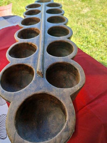 Jeu Oware (Awalé) traditionnel en bois massif – Base tortue