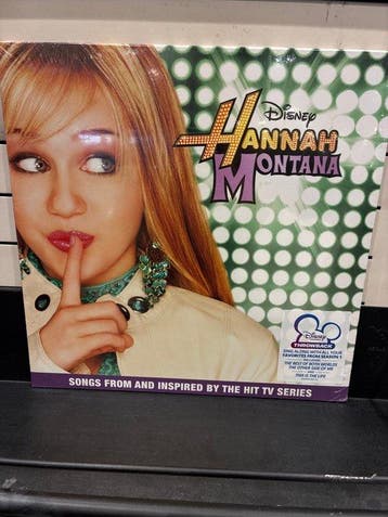 Miley Cyrus / Hannah Montana - Bass Persuades (Lipstick