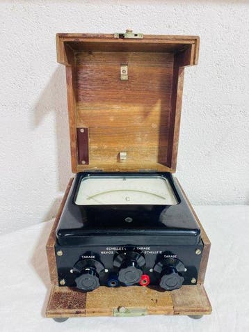 BL  Ancien thermomètre électrique de précision à cadran
