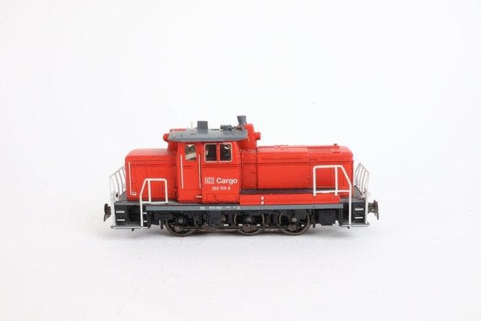 Märklin H0 - 37649 - Diesellocomotief (1) - V360, Hobby & Loisirs créatifs, Trains miniatures | HO